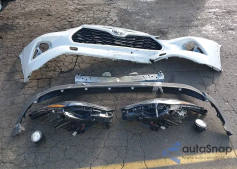 2022 Toyota Highlander Xle из США, поврежденный, VIN 5TDGZRBH4NS241060